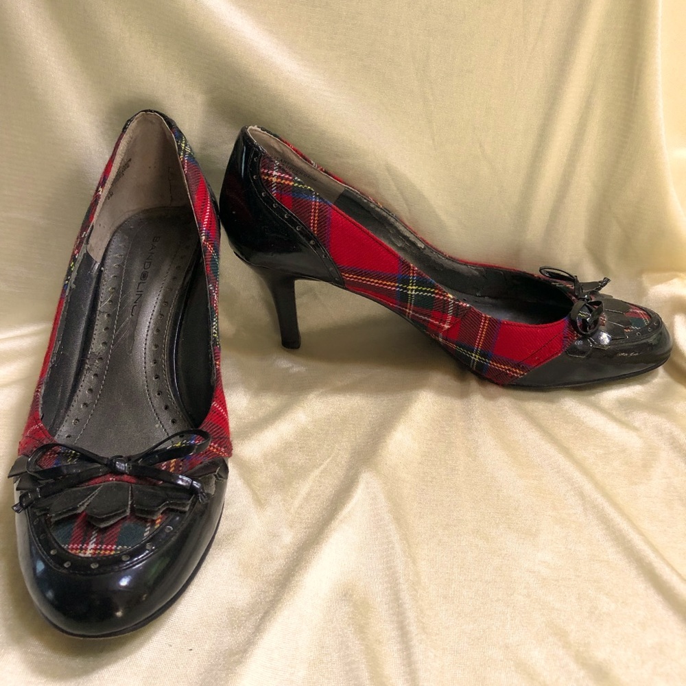 Bandolino plaid pumps